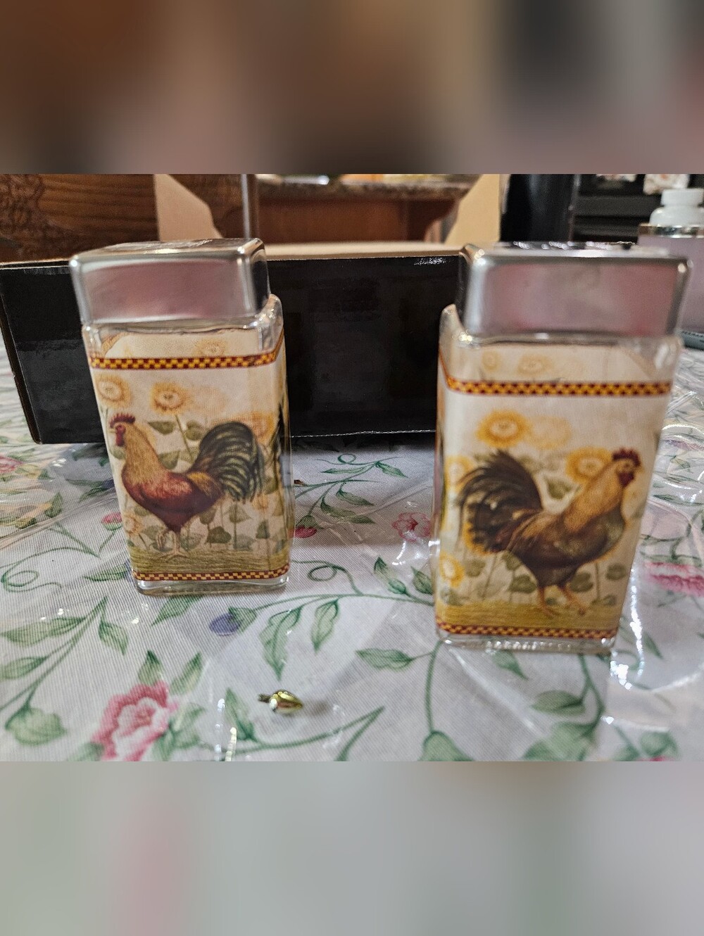 Rooster Print Salt and Pepper Shakers - Yellow and Brown